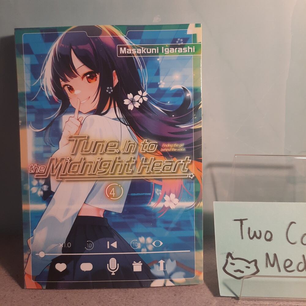 📚 Tune in to the Midnight Heart Vol. 4 English Manga Kodansha 9798888774946